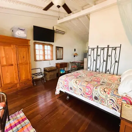Paradera Palms Apt 2